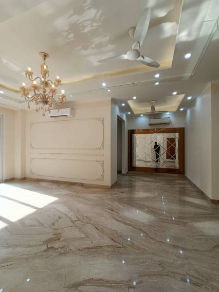 Elevation luxury-builder-floor-tgs-realtors-500 Elevation