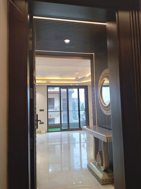 queens villa Living Area