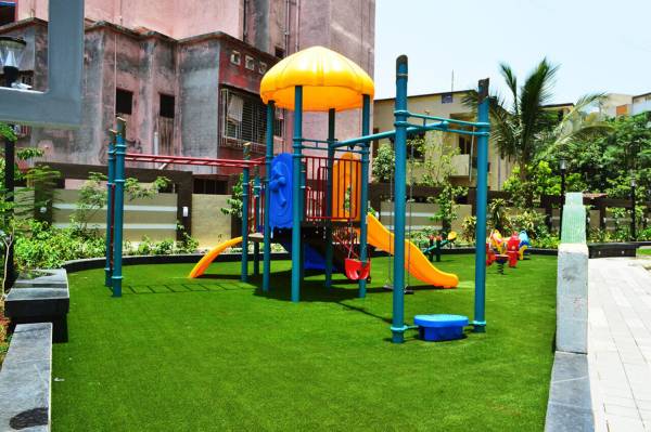  willows-iii Children's play area