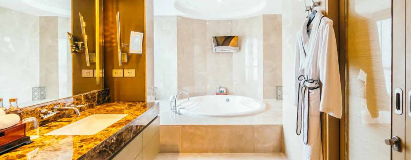  hamara abhimaan Bathroom