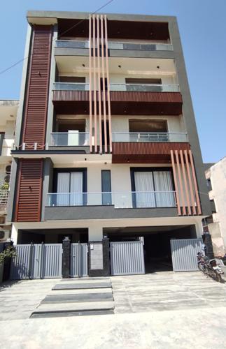 Elevation luxury-builder-floor-tgs-realtors-216-sy Elevation