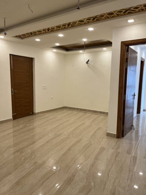  kings floor Living Area