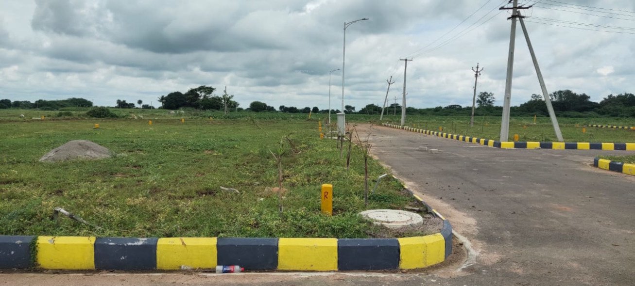  suvarna srinivasam 2 Plot