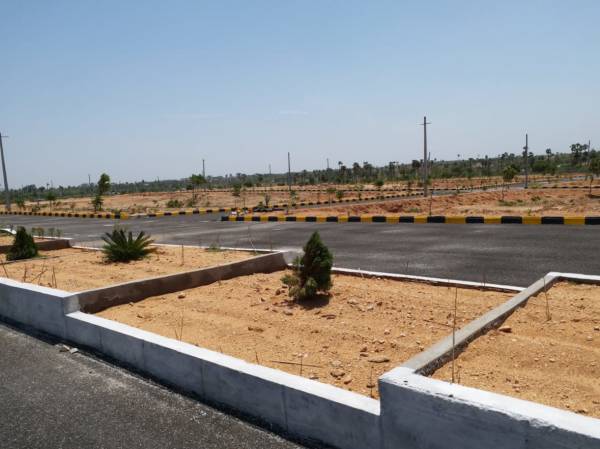  suvarna-srinivasam-2 Plot