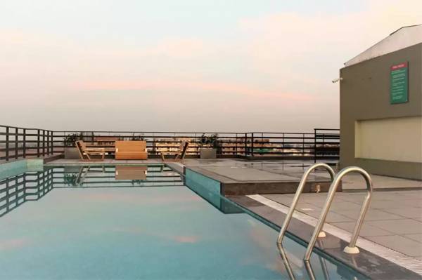  residency Swimming Pool