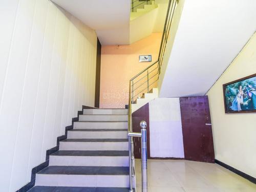  lake-breeze-city Living Area