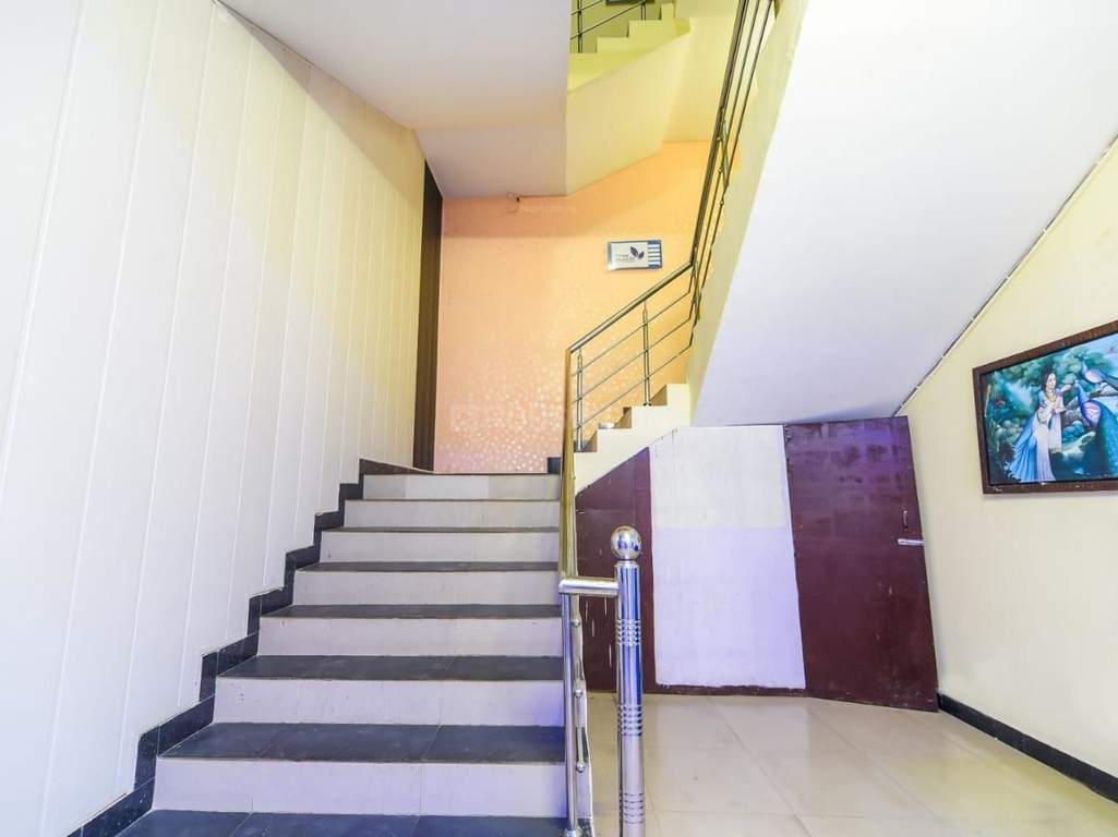 lake breeze city Living Area