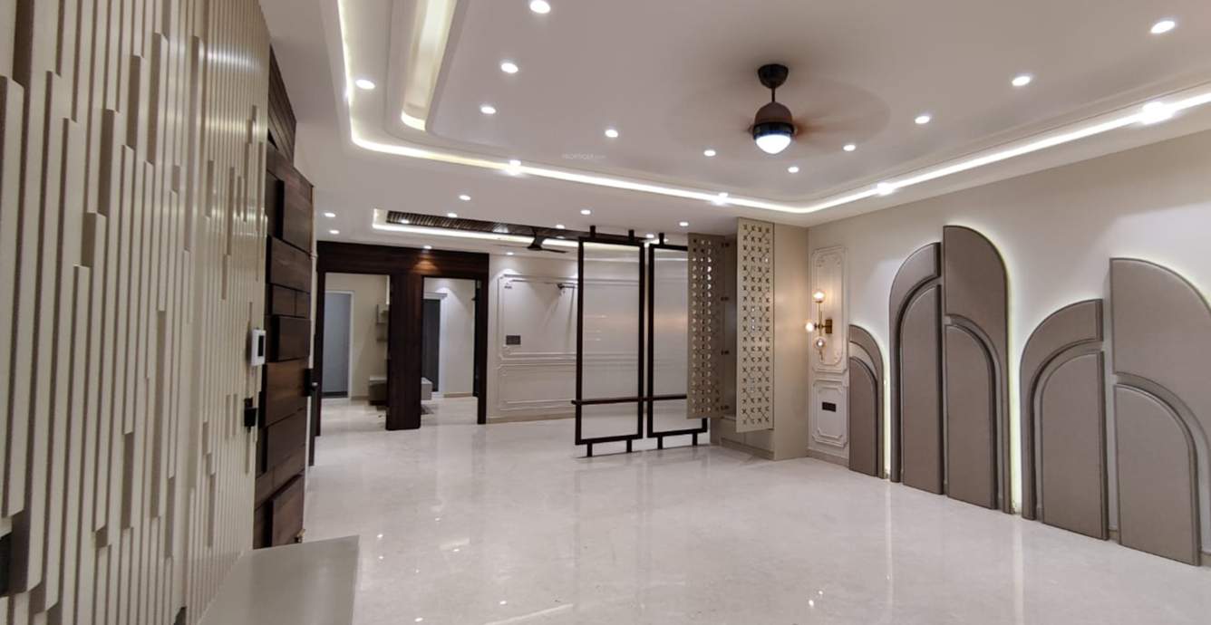 ultra luxury floor Living Area