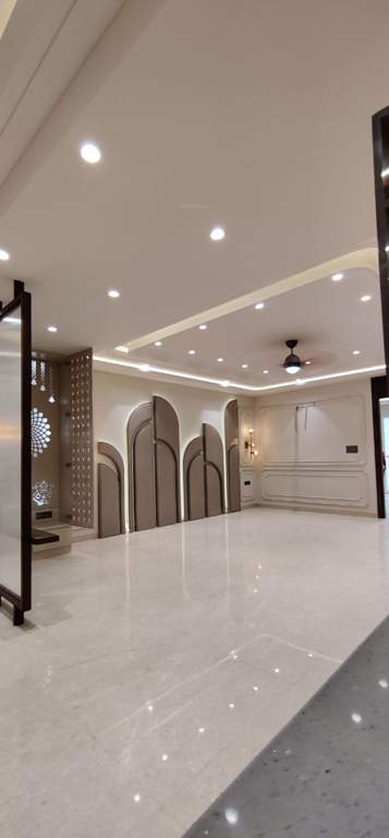 ultra luxury floor Living Area