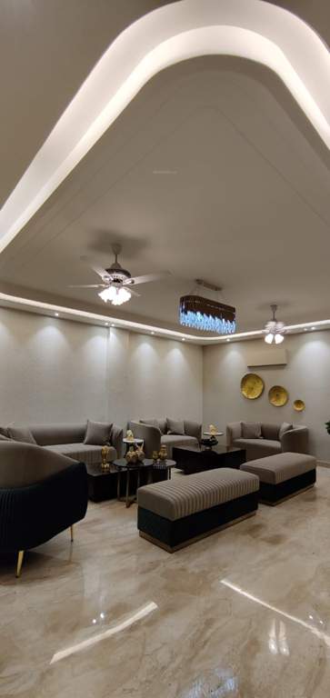 ultra luxury floor Living Area