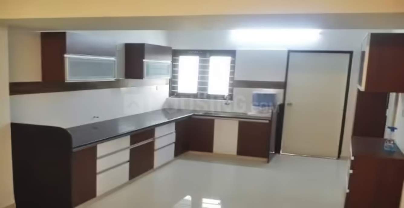  residency Kitchen