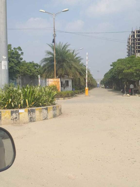  new mansarovar park Internal Roads