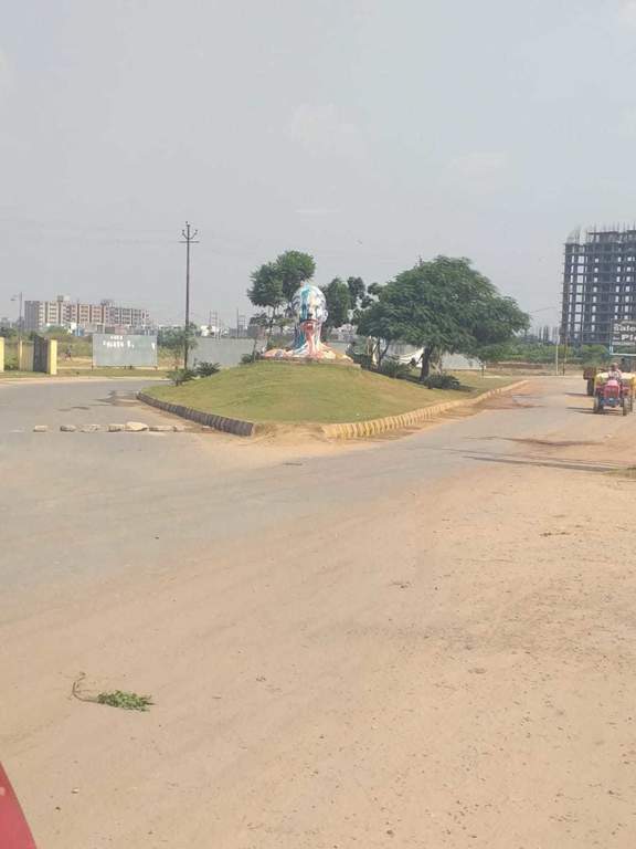 new mansarovar park Internal Roads