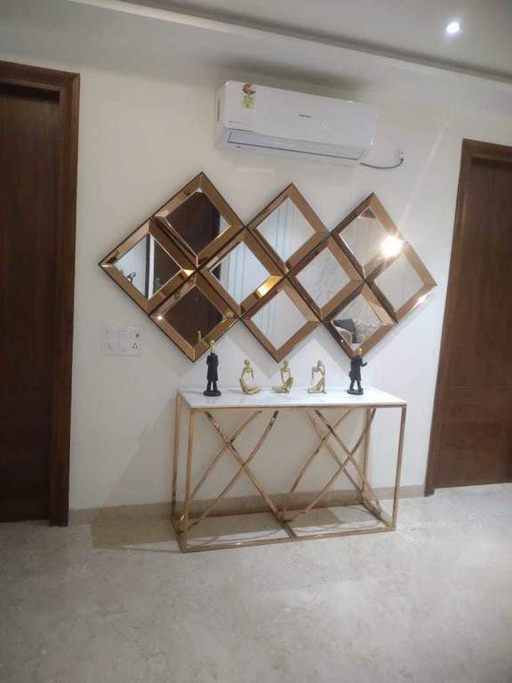  ultra luxury floor Living Area