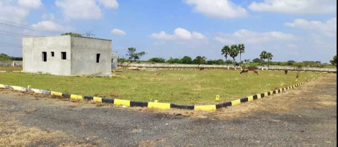  electronic city Plot