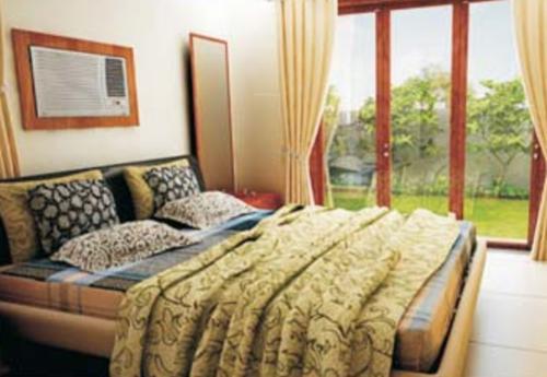 shanti-shristi Bedroom