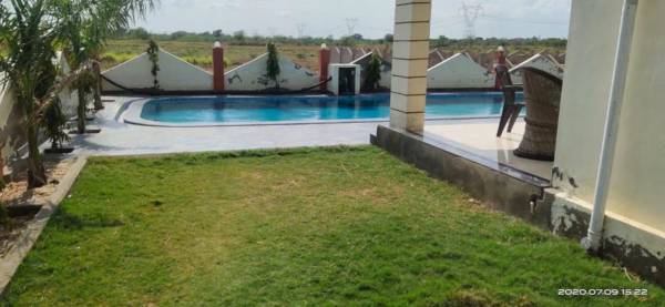  florence-town Swimming Pool