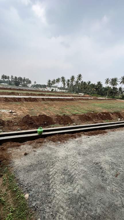  om sakthi castle Plot