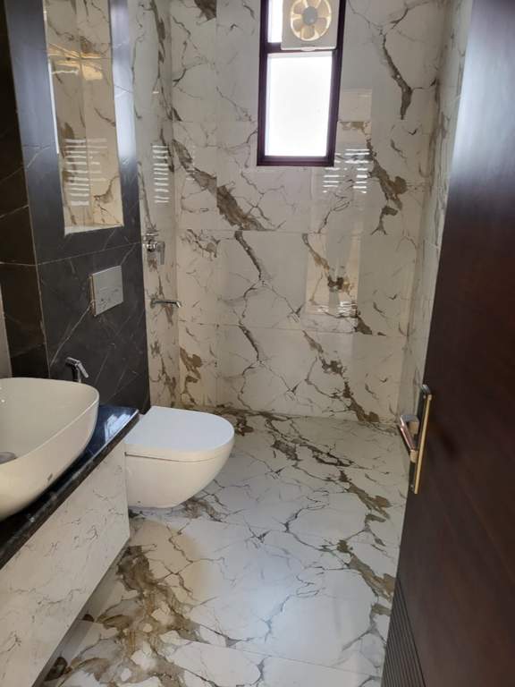  home ultra luxury flats Bathroom