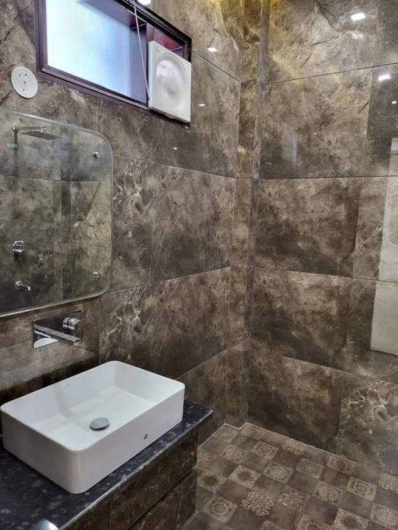  home ultra luxury flats Bathroom