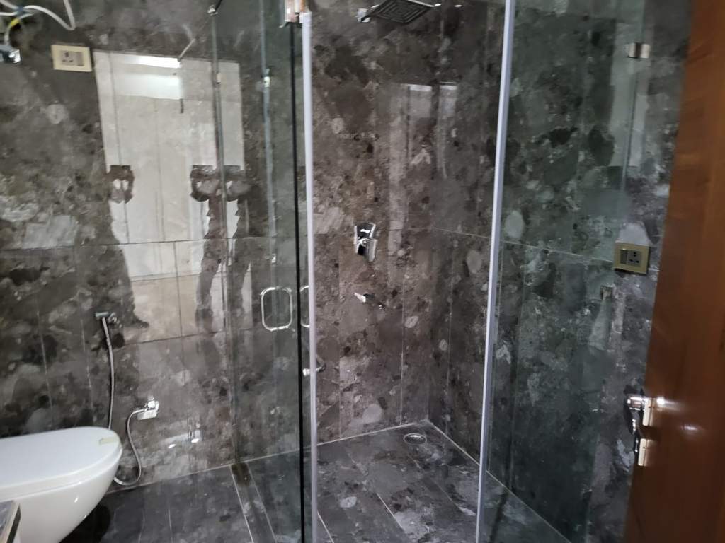  home ultra luxury flats Bathroom