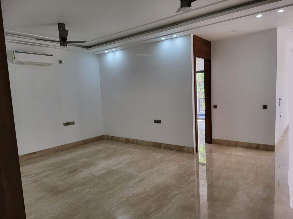  home ultra luxury flats Living Area