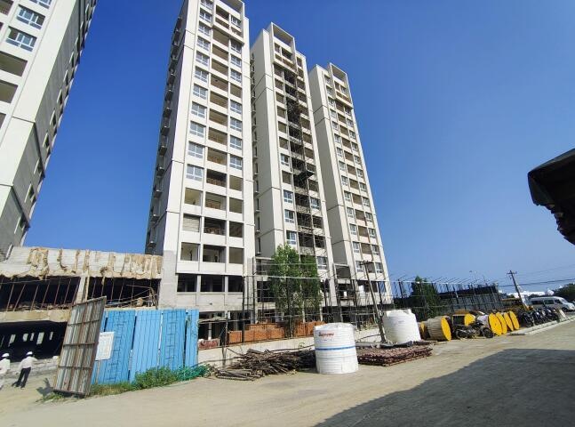  signature towers Construction Status March 25