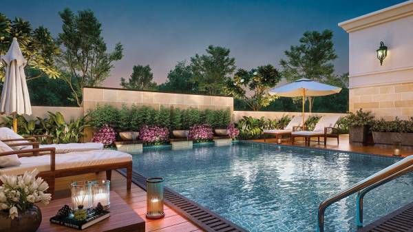 Swimming Pool dng-aura Swimming Pool