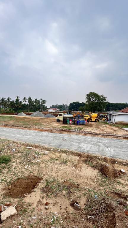  om sakthi castle phase ii Plot
