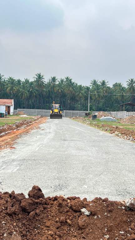  om sakthi castle phase ii Plot