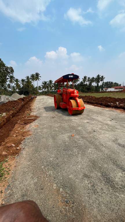  om sakthi castle phase ii Plot