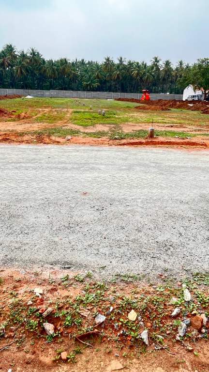  om sakthi castle phase ii Plot