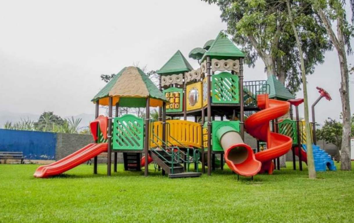  aarohi nimbus Children's play area