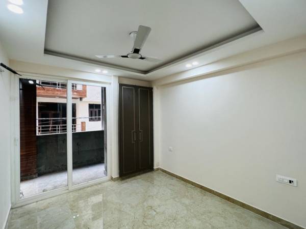  meridian Living Area