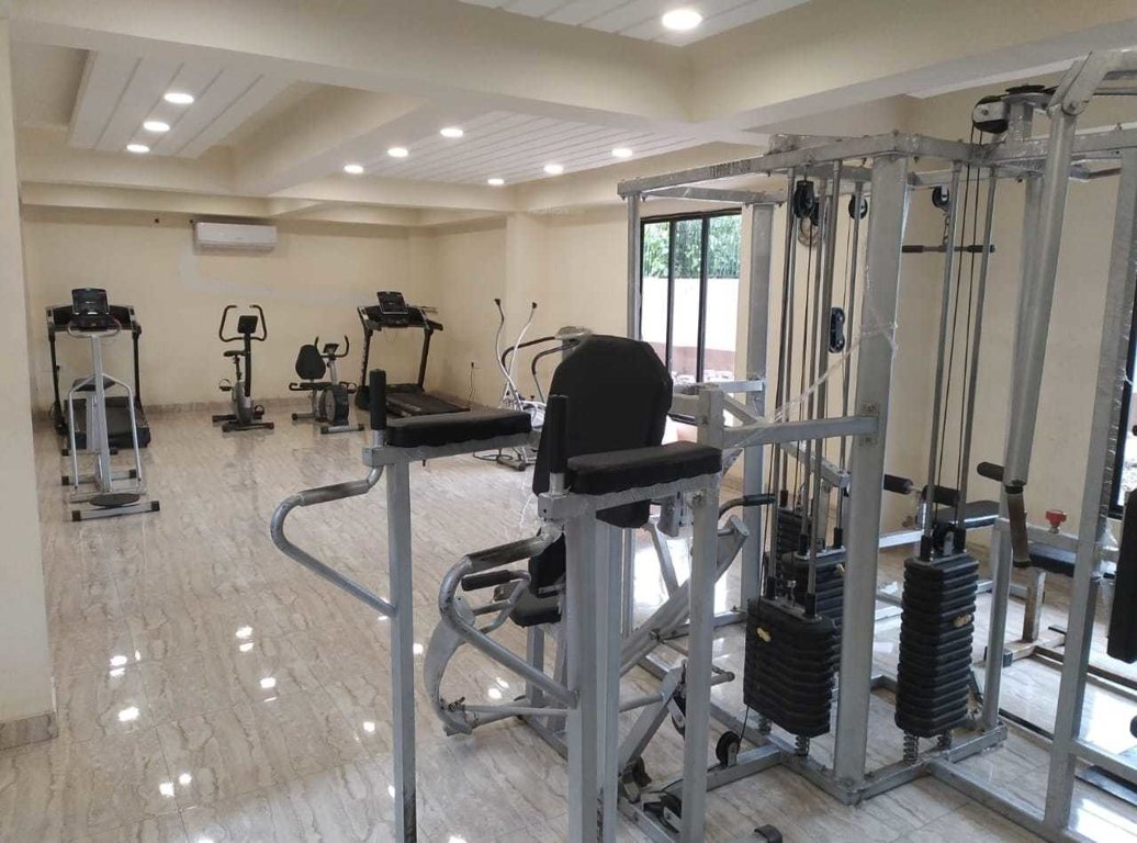  meena aurum phase 3 Gymnasium