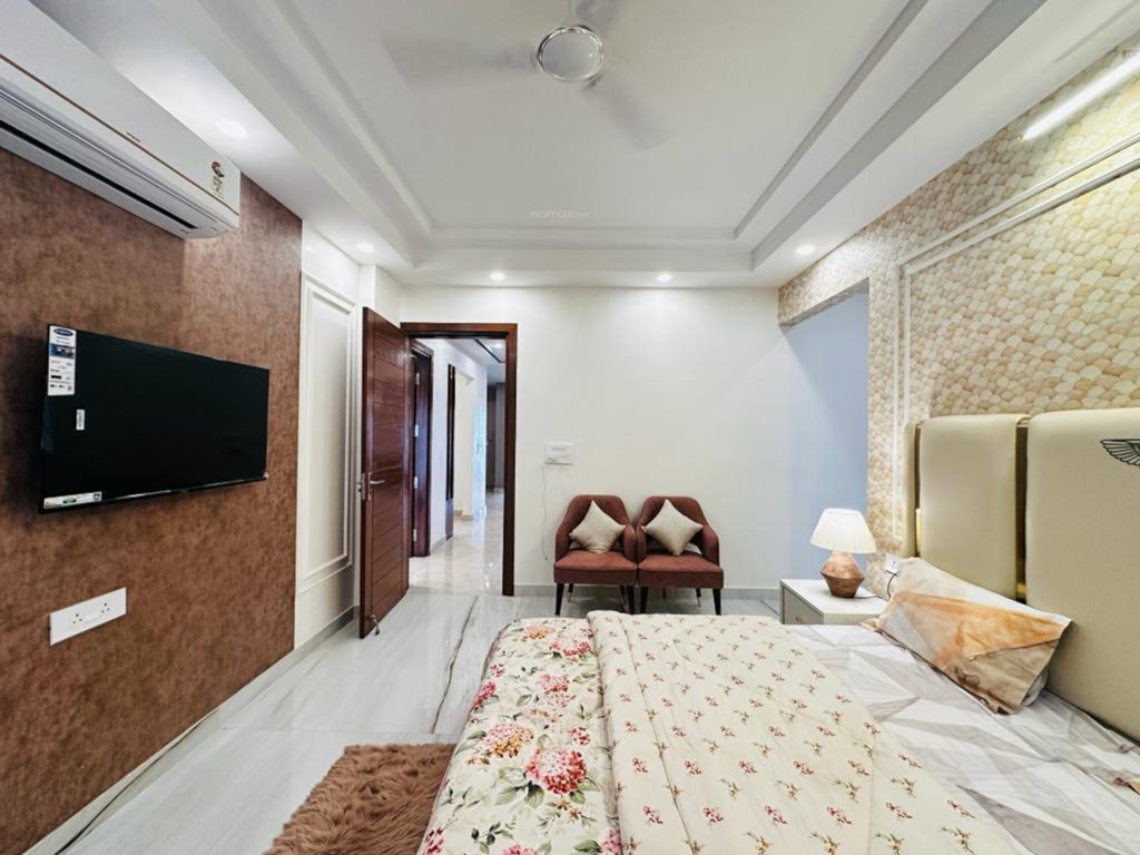 avenue luxury floor 2 Bedroom