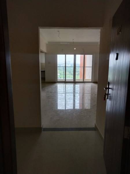  daffodils Living Area