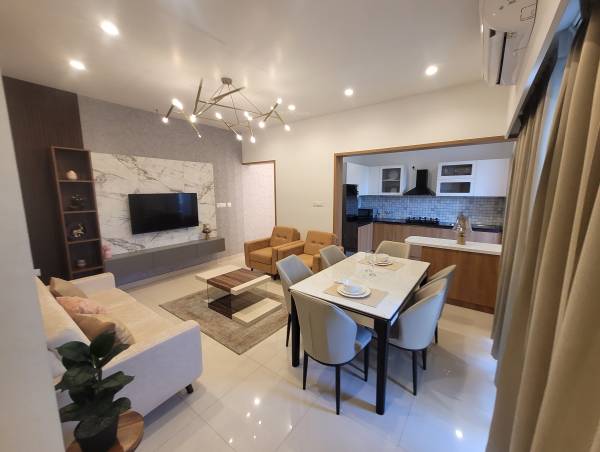  122-west Living Area