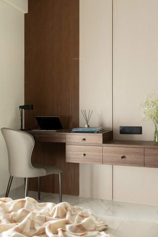  suvik aspire Bedroom