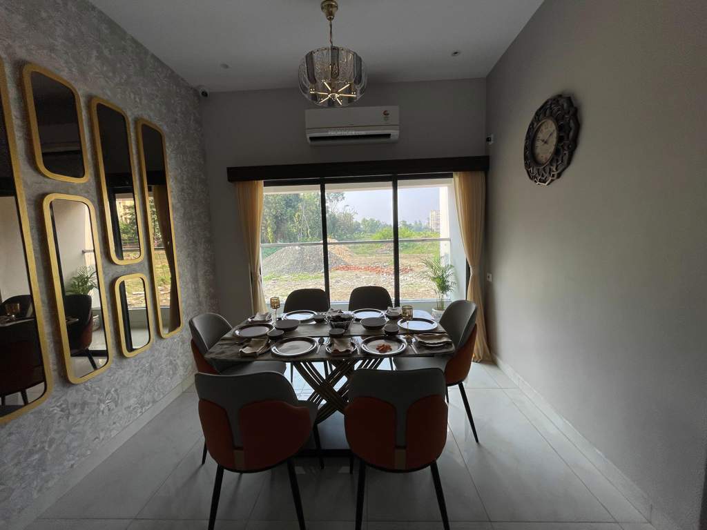  dream gurukul Dining Area