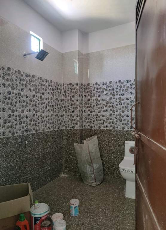  mansarovar park independent homes Bathroom