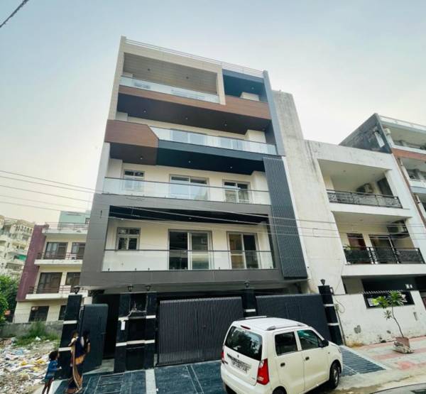 Elevation luxury-builder-floor-tgs-realtors-204 Elevation