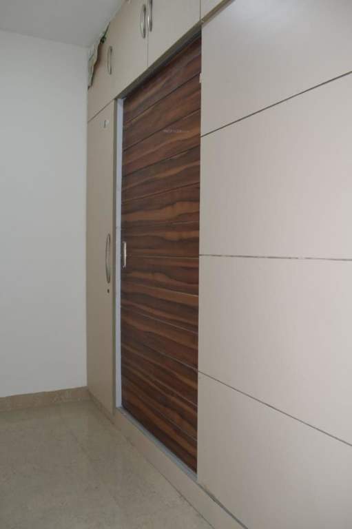 luxury floors 350 sqyd Living Area