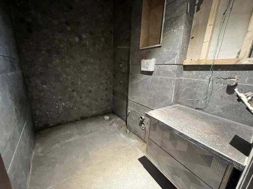  new-door-sushant-lok Bathroom