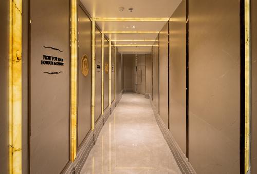  sai-world-empire-phase-iv Lift(s)