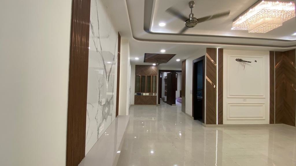  luxury floors Living Area