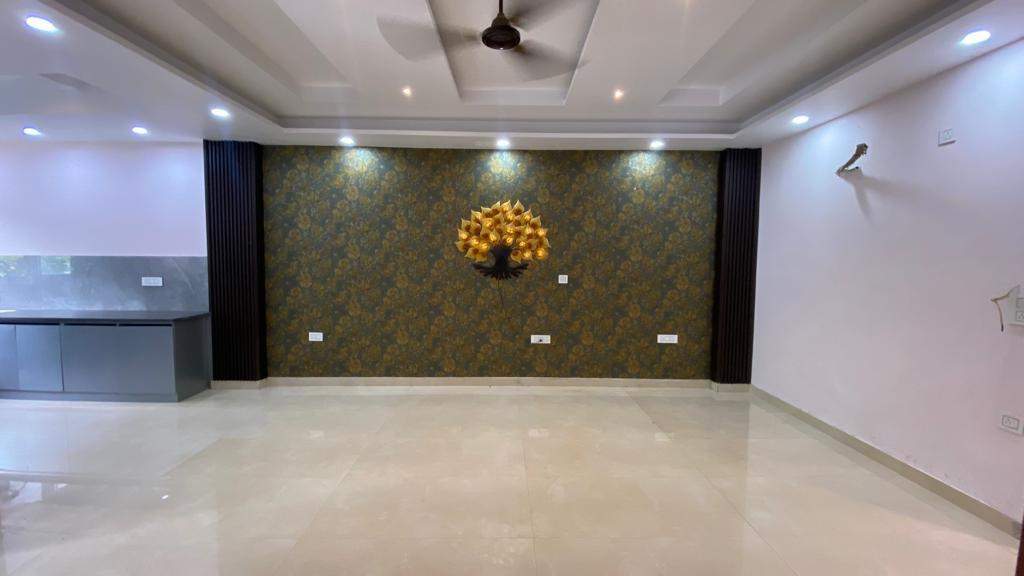 ultra luxury floors Living Area