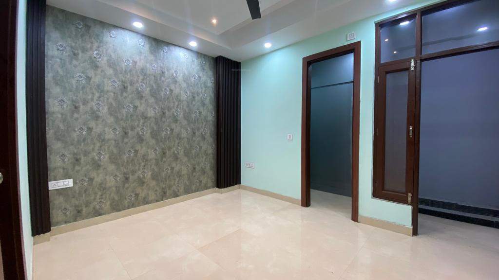 ultra luxury floors Living Area