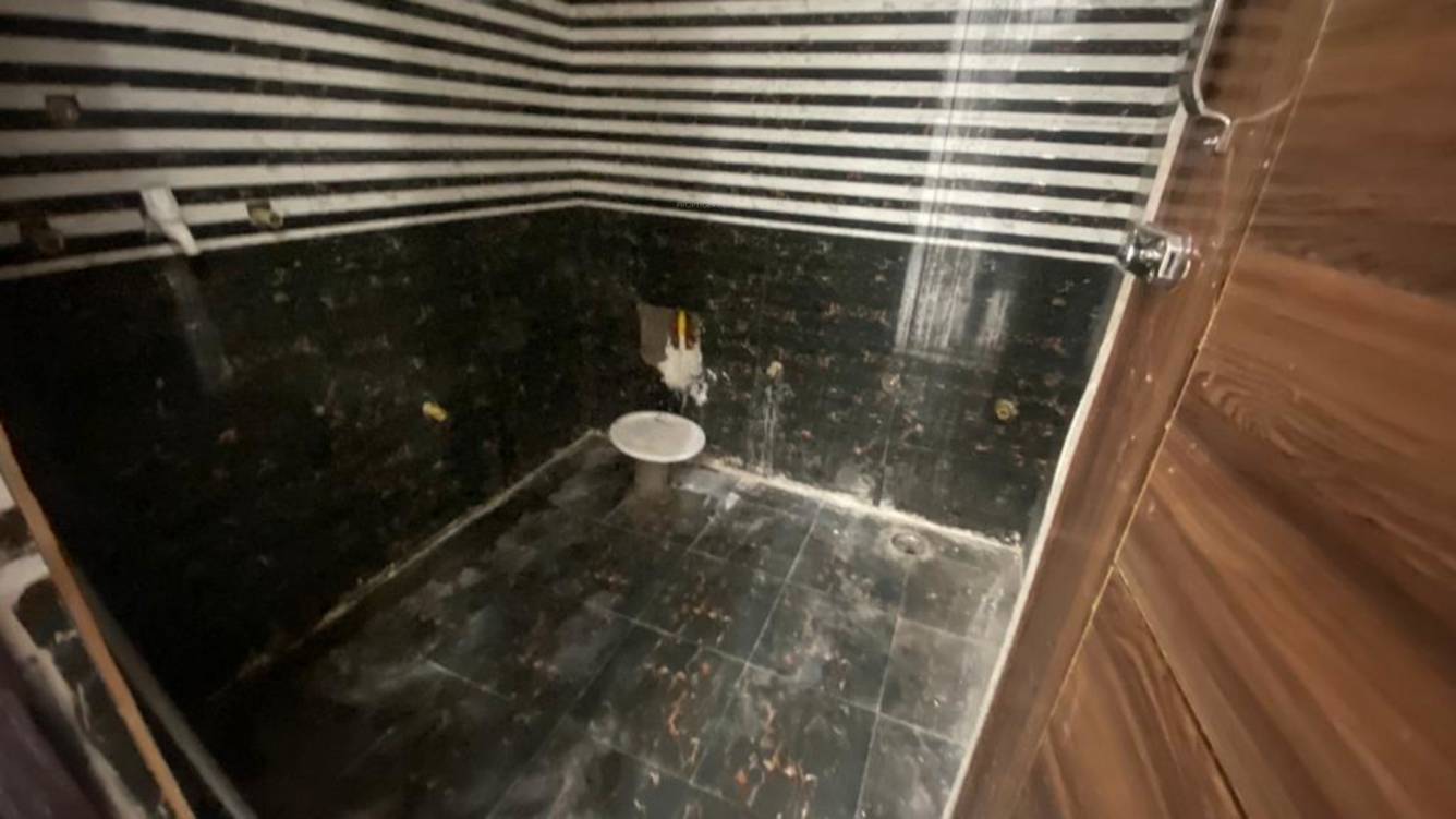  unique homes Bathroom