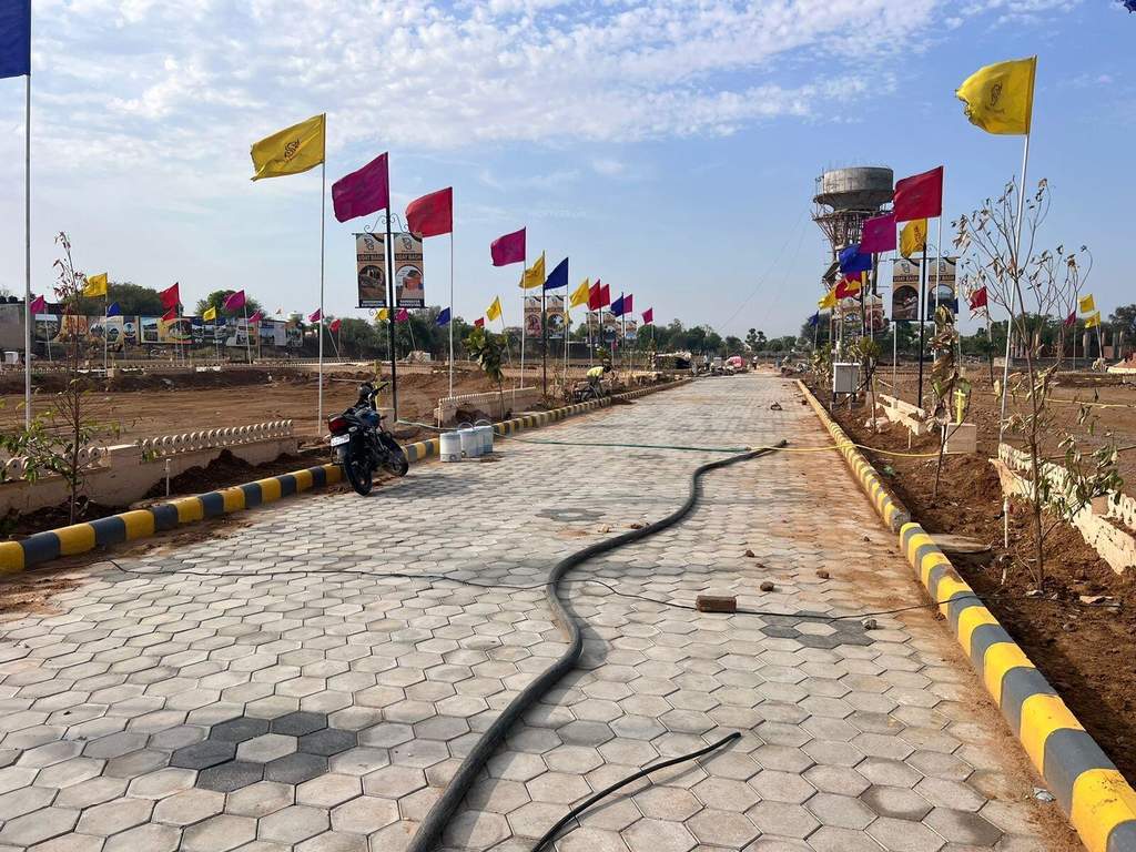  uday bagh Plot